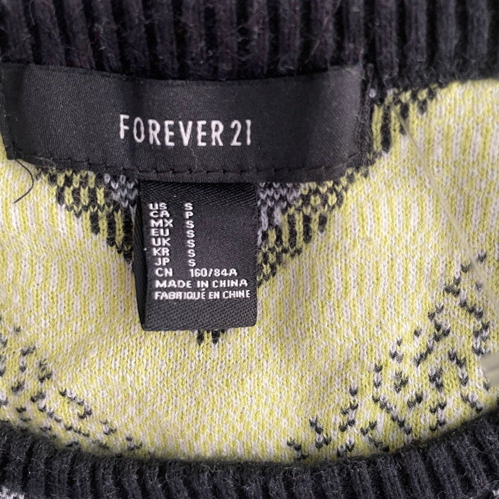 Forever21 Colorful Geometric Sweater - Picture 3 of 7